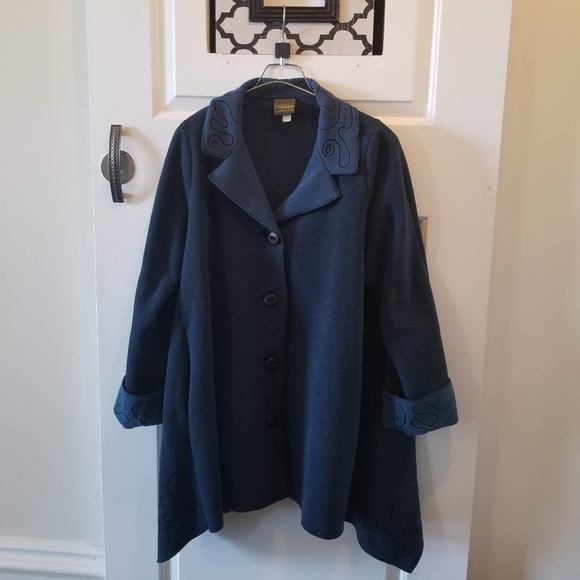 Maralyce Ferree Botton-Up Collar Sweater Jacket - Picture 1 of 5
